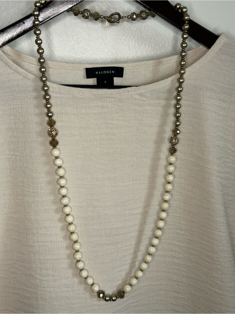 Vintage Premier Designs Cream Bead Necklace Gold, Iridescent & Filigree Accents
